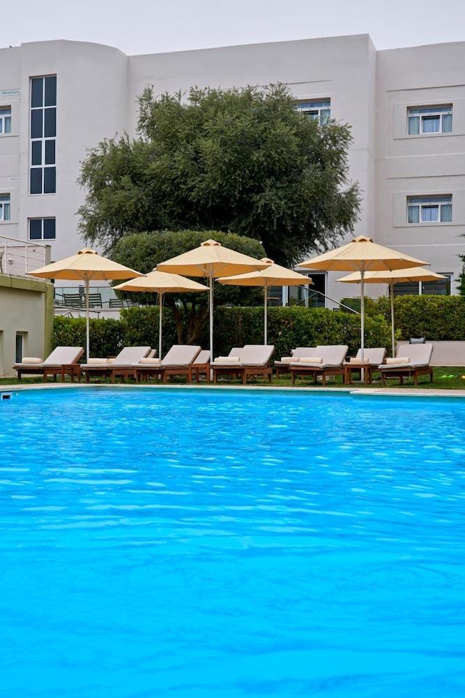 Hotel Civitel Esprit 4*